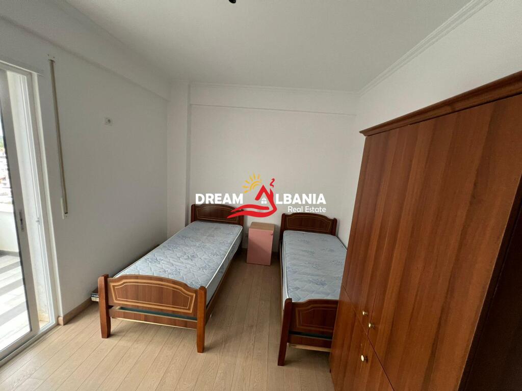 Apartament 2+1 me qera ne Fresk prane Restorant Qesarakes ne Tirane (ID 42214970)