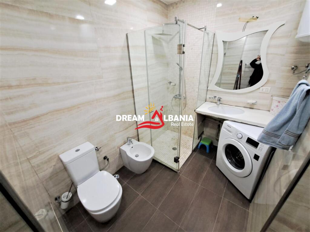Appartamenti 2+1 in affitto in via Dritan Hoxha alle torri Hawai a Tirana (ID 42214278)