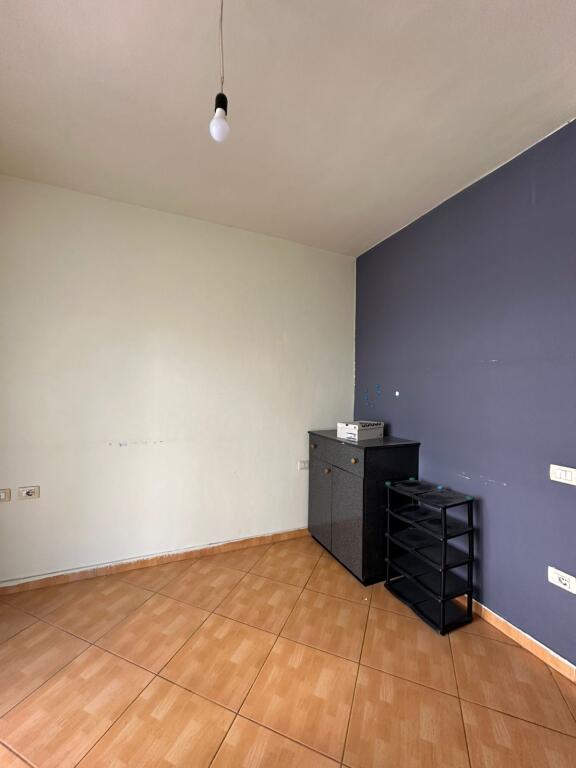 In affitto, appartamento 2+1, Fresku 35000 lek