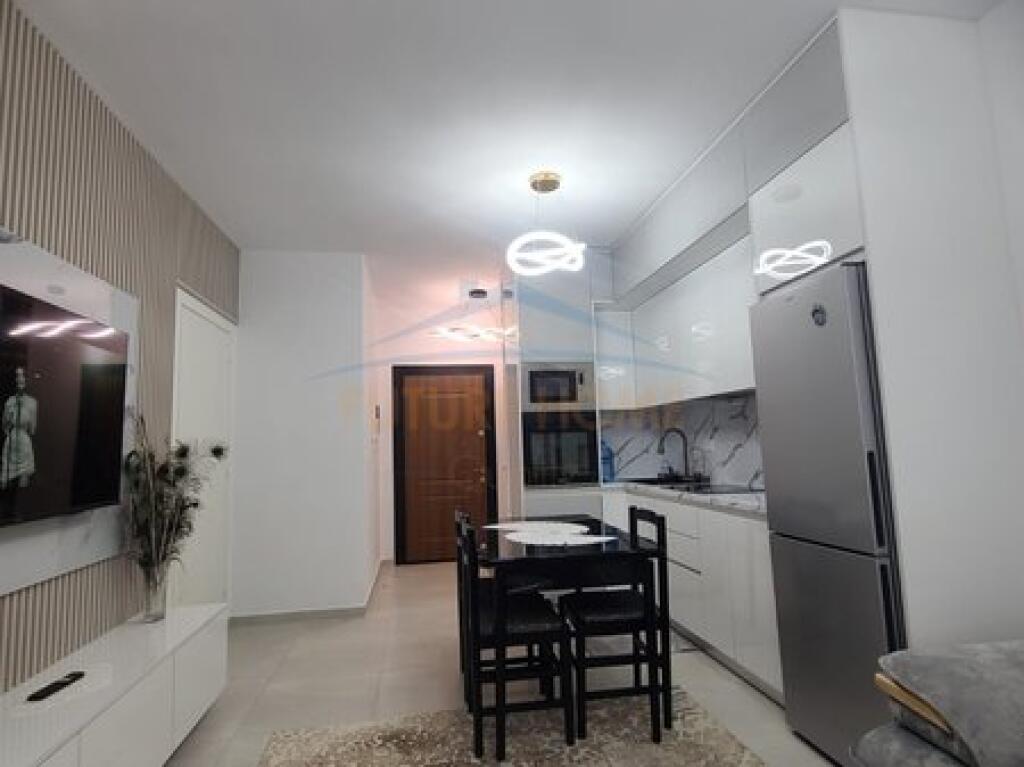 Shitet, Apartament 3+1+2, Paskuqan, Tirane.