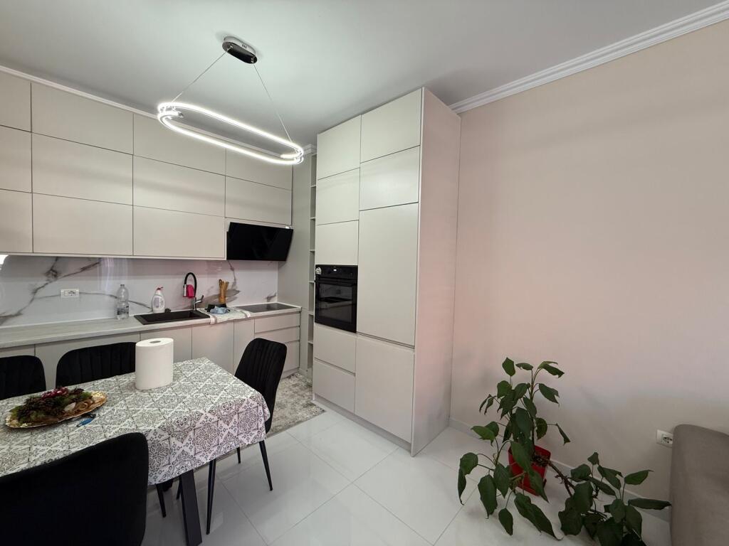 APARTAMENT 2+1 ME QIRA, I VENDOSUR TEK URBAN GATE, TIRANE!