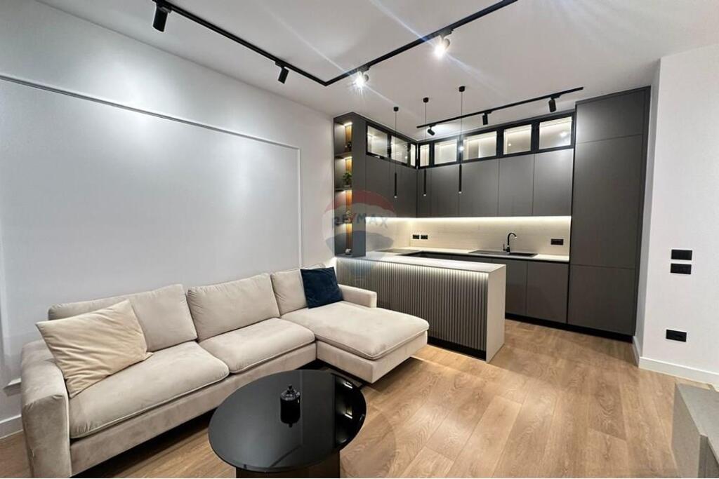 APARTAMENT 2+1 DHE POST PARKIMI - PORCELAN