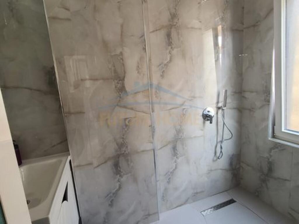 Shitet, Apartament 3+1+2, Paskuqan, Tirane.