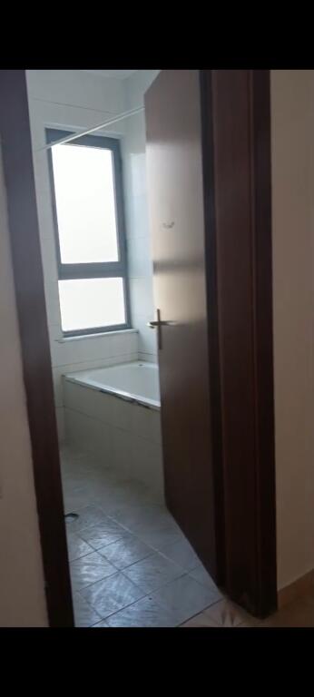 Shitet apartament 2+1 te Pallati me Shigjeta.