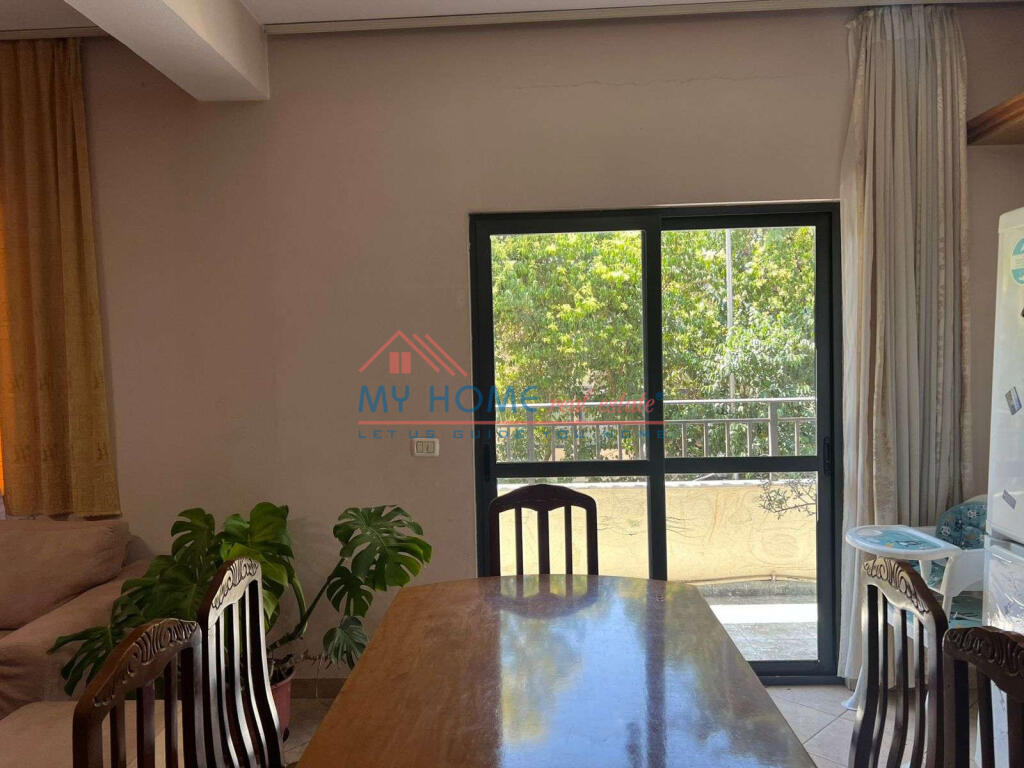 Apartament 2+1 me qera tek Garda