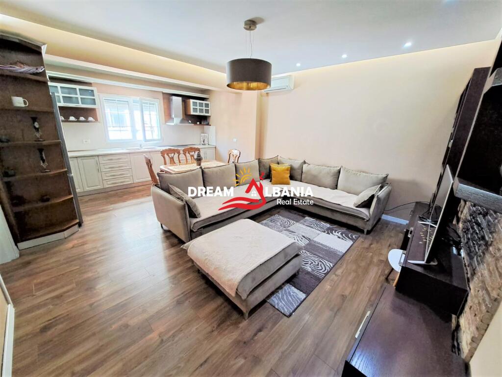 Appartamenti 2+1 in affitto in via Dritan Hoxha alle torri Hawai a Tirana (ID 42214278)