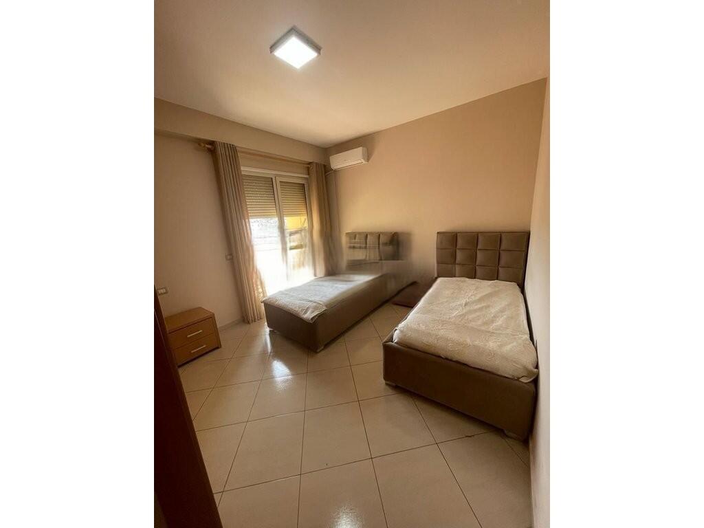 VENDESI APPARTAMENTO 2+1 VICINO ALL'HOTEL HILTON 260.000 €