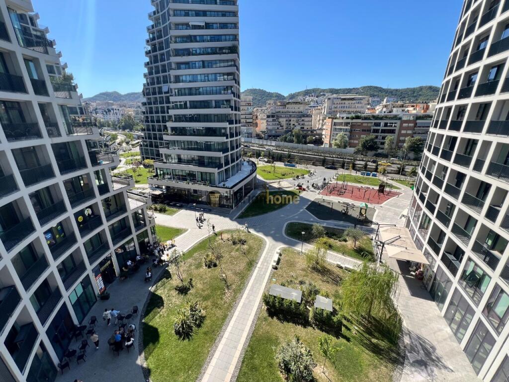 Shitet Apartament Ekskluziv 2+1+2 Tualete + Post Parkimi, ”Lake View Residence” Tiranë.