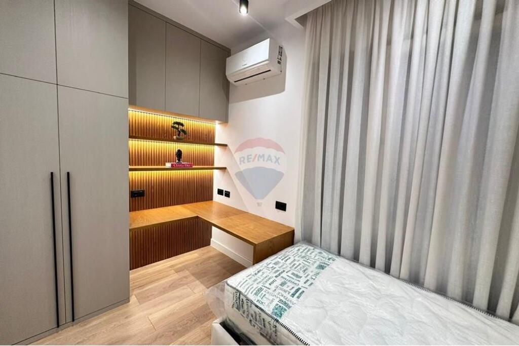 APARTAMENT 2+1 DHE POST PARKIMI - PORCELAN