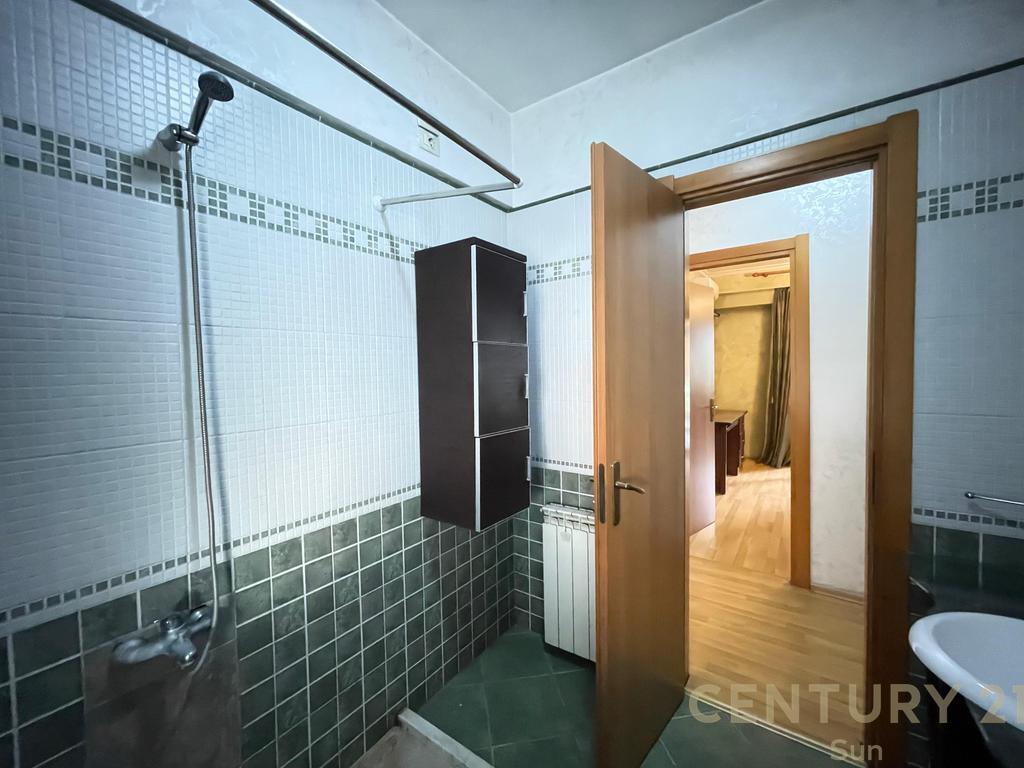 APARTMENT 3+1+2 FOR RENT AT ZOGU I ZI!