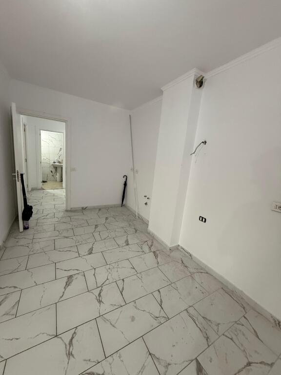 🏢Shitet Apartament 1+1+Ballkon | 📍Rruga Haxhi Hysen Dalliu, Stacioni Trenit | 💶163.000€