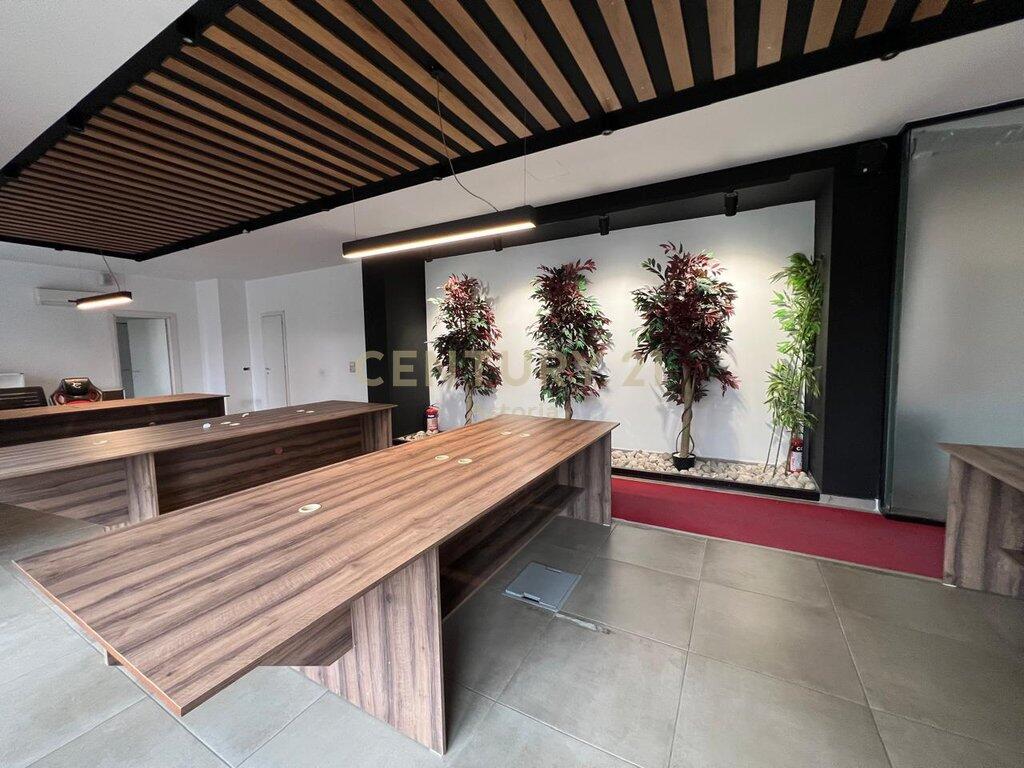 Premium Office Space for Rent – 288 m² | Turdiu Residence, Tirana