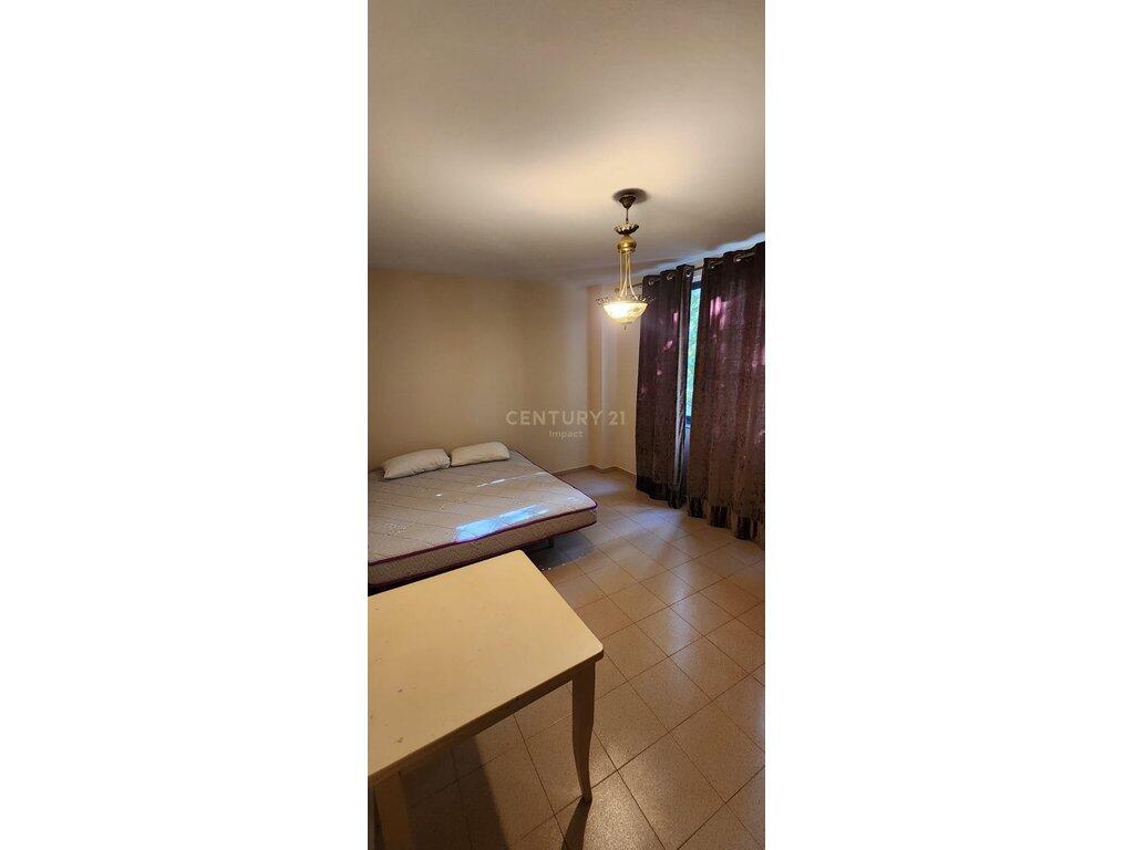 Jepet me qira apartament 3+1+2 pranë Ambasadës Amerikane!
