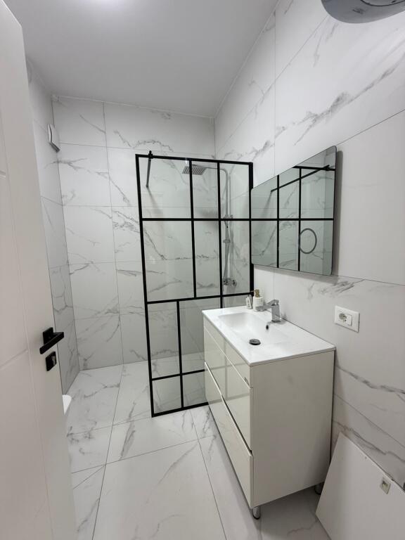 Office for rent Myslym Shyri street