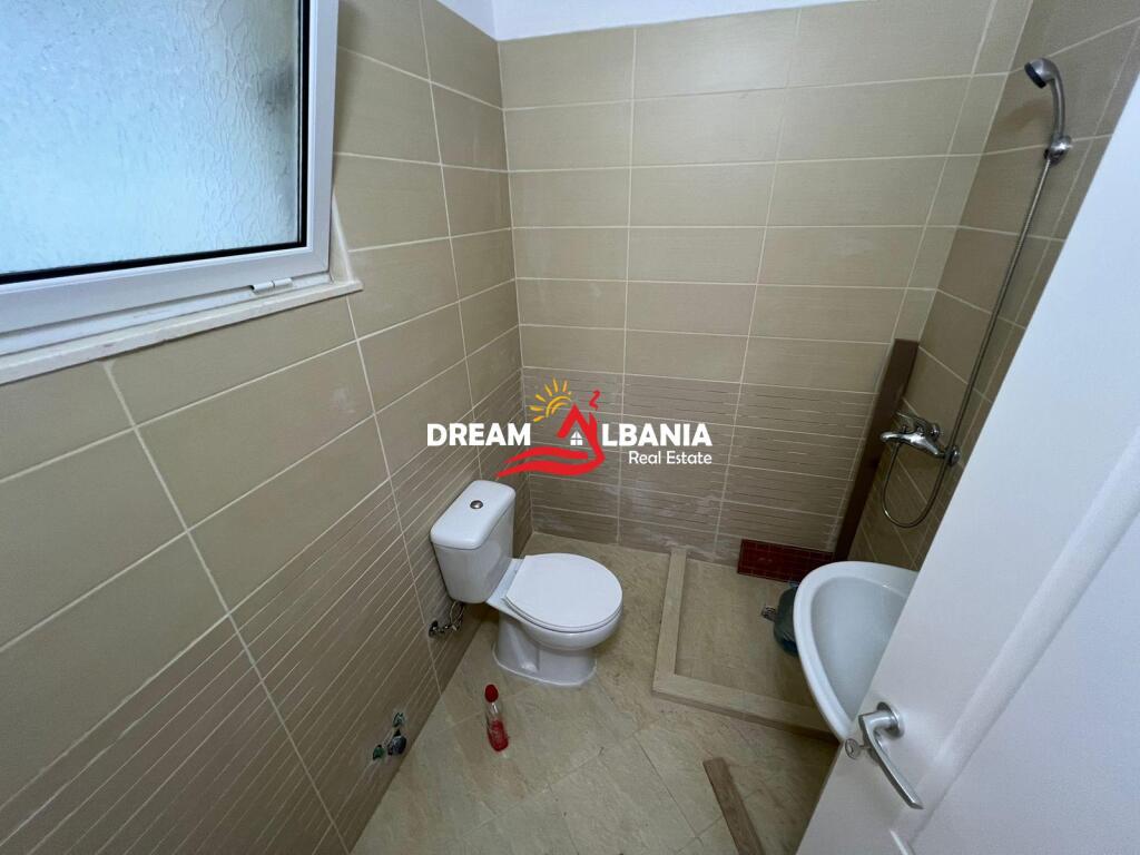 Apartament 2+1 me qera ne Fresk prane Restorant Qesarakes ne Tirane (ID 42214970)