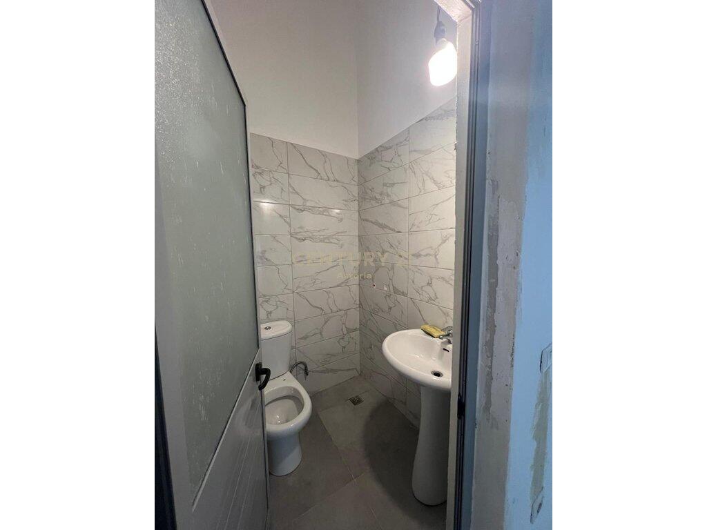 Business premises for rent in Astir