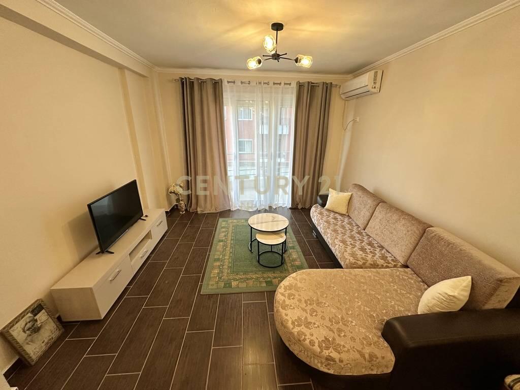 JEPET ME QERA APARTAMENT 2+1+2 NE YZBERISH , PALLATET CABEJ