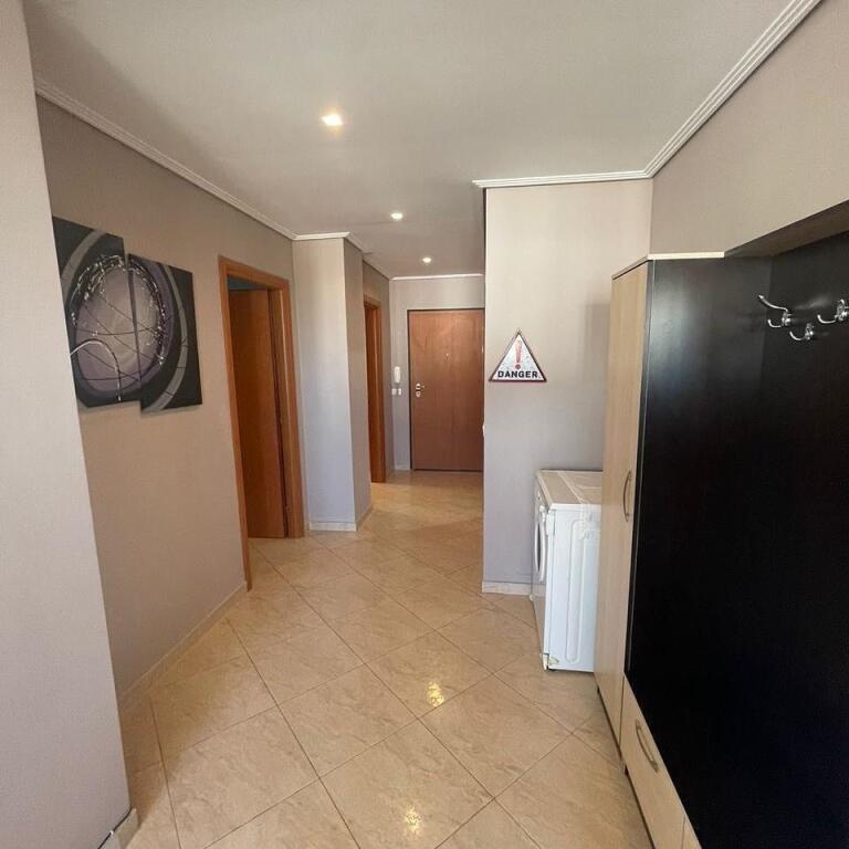Shitet Apartament 2+1 Rruga Ndre Mjeda
