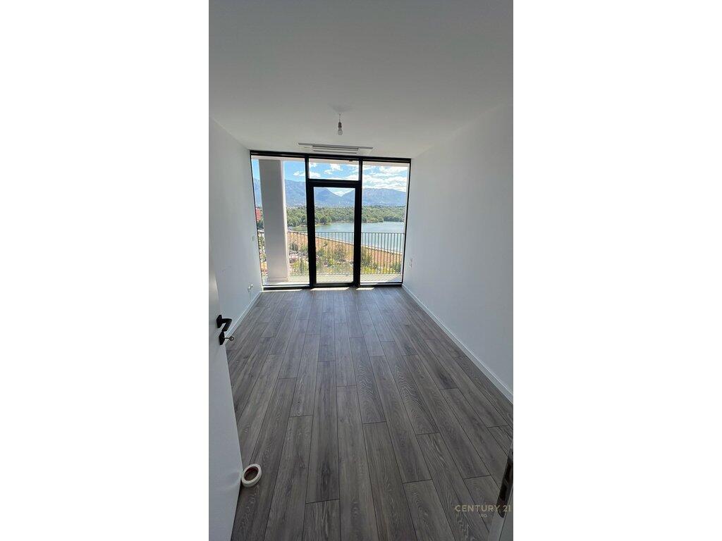 Apartament ose zyre 2+1 me qira tek Lake View Residence!