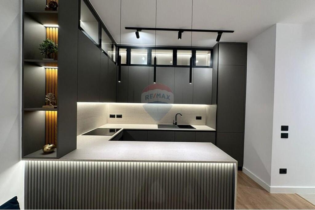 APARTAMENT 2+1 DHE POST PARKIMI - PORCELAN