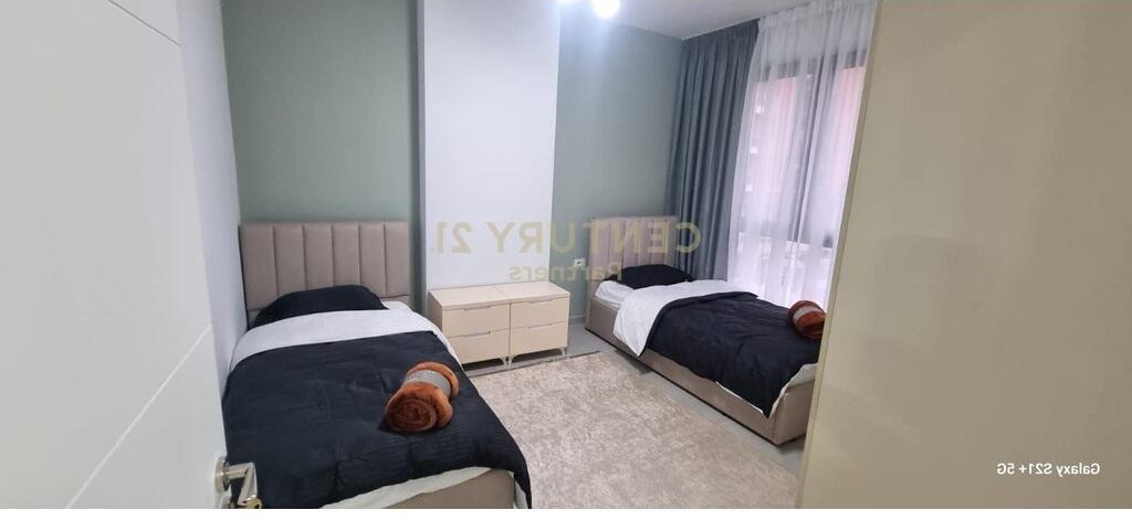 JAPIM ME QIRA APARTAMENT 2+1 NE UNAZE TE RE!