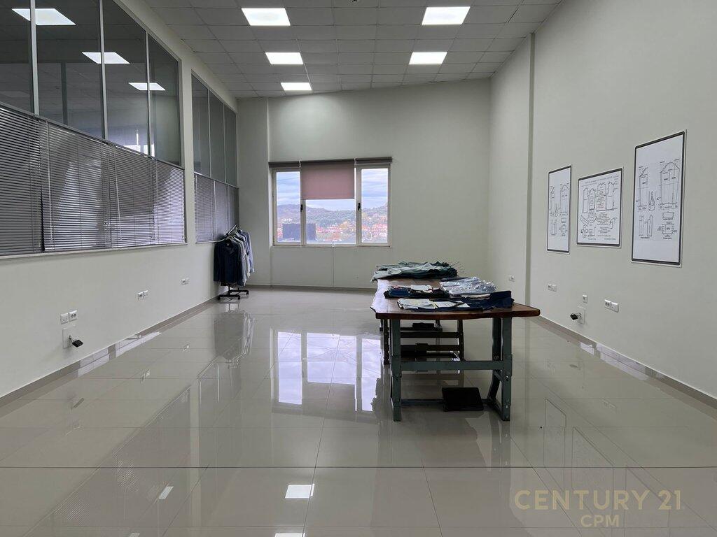 MULTIFUNCTIONAL BUILDING FOR RENT IN VORE !