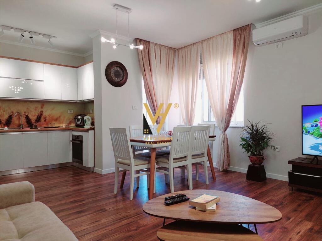 JEPET APARTAMENT 2+1 ME QERA NE SELITE 650 EURO