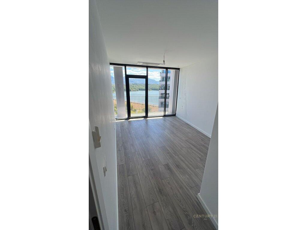 Apartament ose zyre 2+1 me qira tek Lake View Residence!