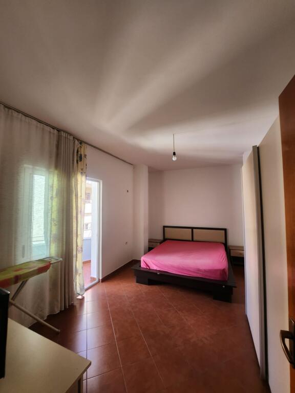 Shitet Apartament 2+1 'Rr.bill klinton"