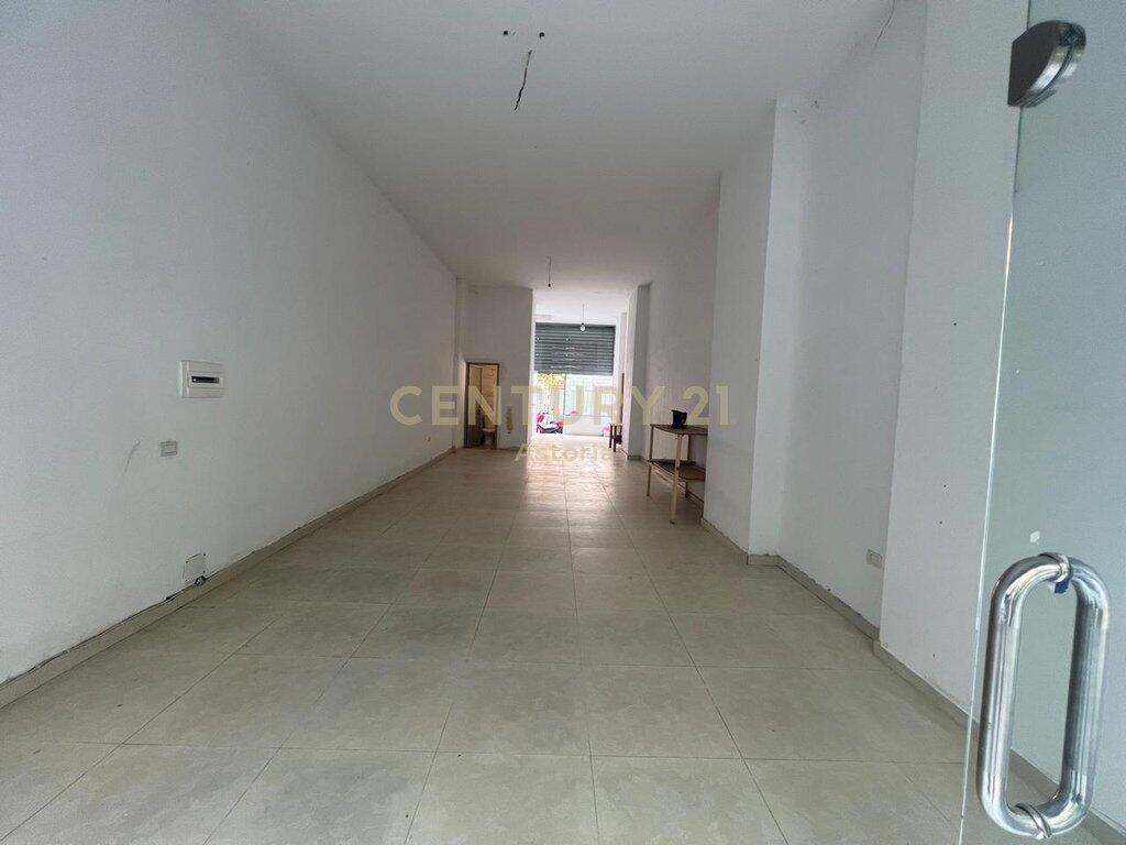 Business premises for rent in Astir