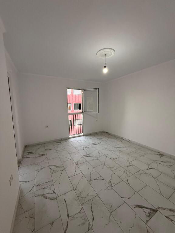 🏢Shitet Apartament 1+1+Ballkon | 📍Rruga Haxhi Hysen Dalliu, Stacioni Trenit | 💶163.000€