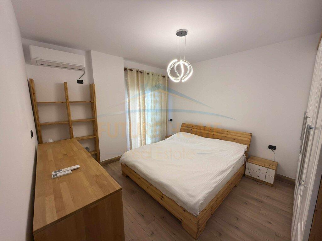 Shitet , Apartament 2+1 , Fresk