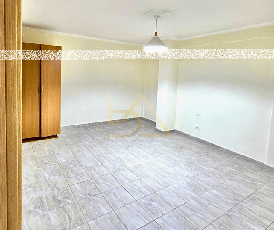 Shitet Apartament – Kopshti Botanik, Tiranë