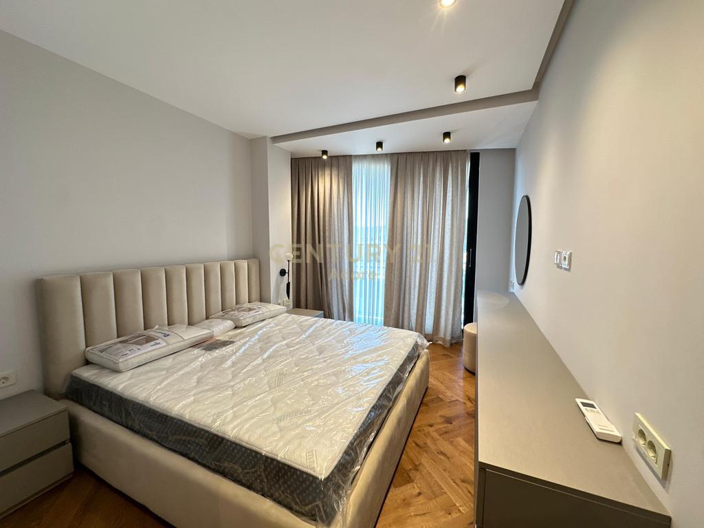 Appartamento di Lusso 3+1+2 + Posto Auto in Affitto presso "Golden Residence"!
