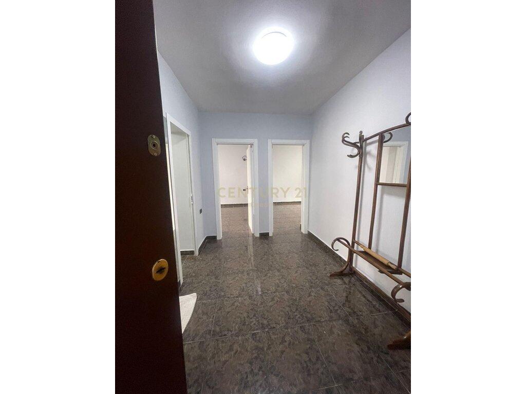 AFFITTASI APPARTAMENTO 1+1 IN VIA FORTUZI!!!