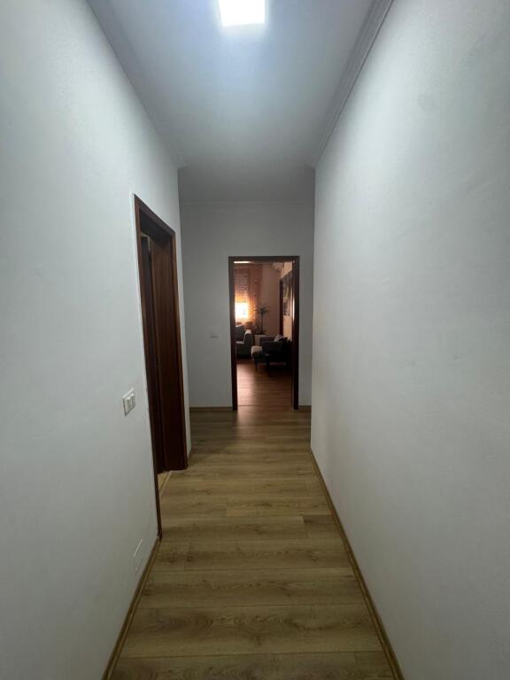 🏡 Appartamento in Affitto  📍 Ex-Esposizione 💶 Affitto: 750 mila lek/mese