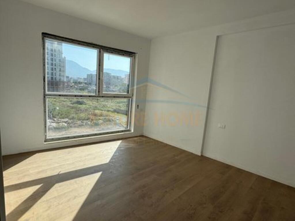 For sale, Apartment 2+1+2, Jordan Misja Street, Tirana.