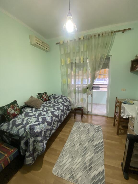 3+1, arredato, dal parrucchiere Frida, Hoxha Tahsim 600 euro