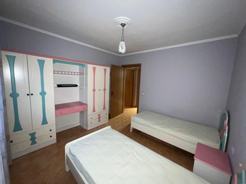 📣 RENT Apartment 2+1+2 📍 Opposite Delijorgji Complex 🛣️ "Bajram Curri" Boulevard ✨   🏢 New Building  🪜 8th Floor 📐 Net Area 91 m2  🛋️ Furnished With Modern Conditions   💶 Price 700 Euro Gross