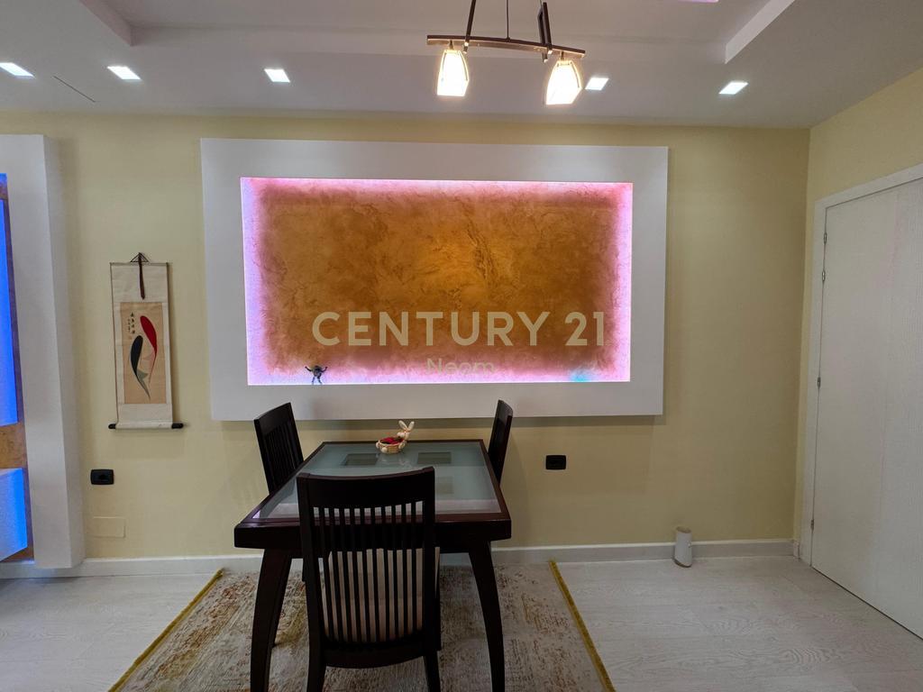 RENT, APARTMENT 2+1+PARKING, PARIS COMMUNE!