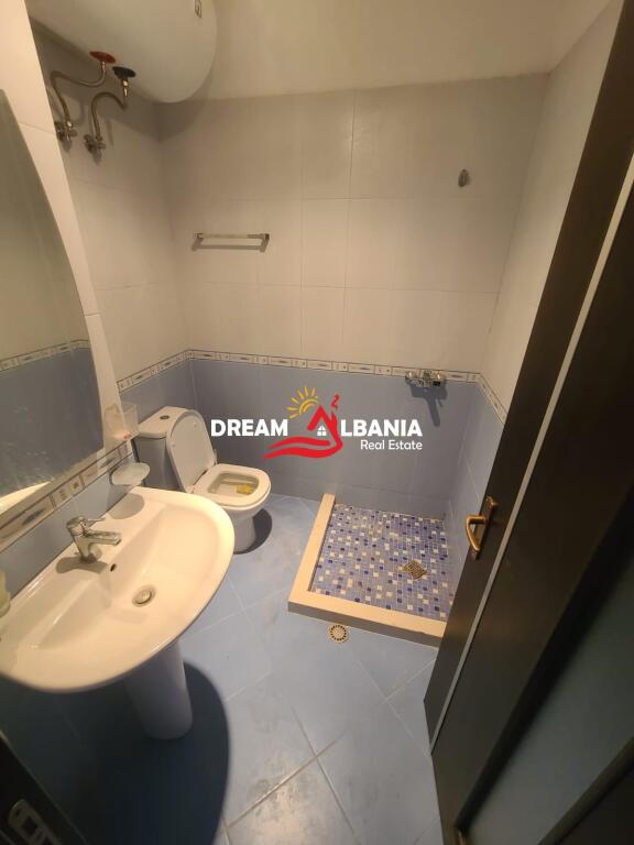Apartament 3+1+2 WC ne Shitje ne Fresk, prane Fizikes Berthamore ne Tirane (ID 4131426)