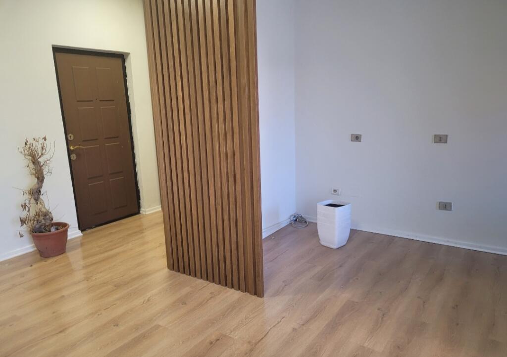 Jepet me qera apartament  1+1 sheshi willson
