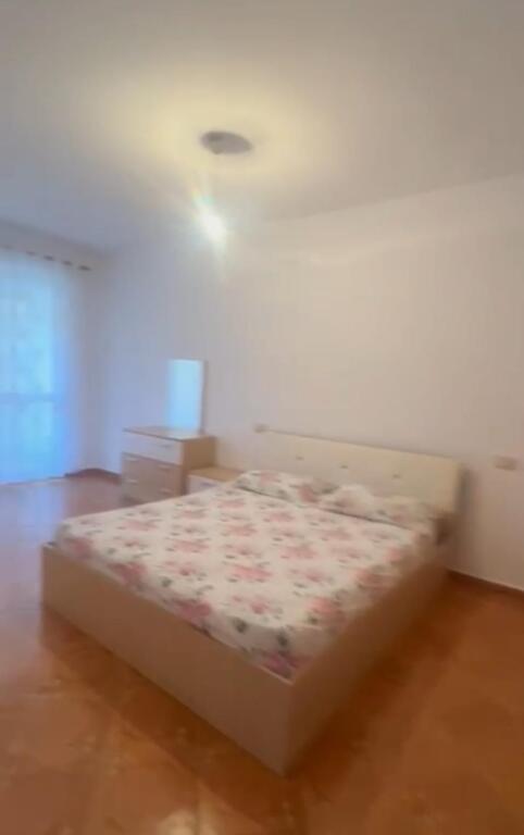 Appartamento 2+1 in affitto ad Astir 45.000 Lek