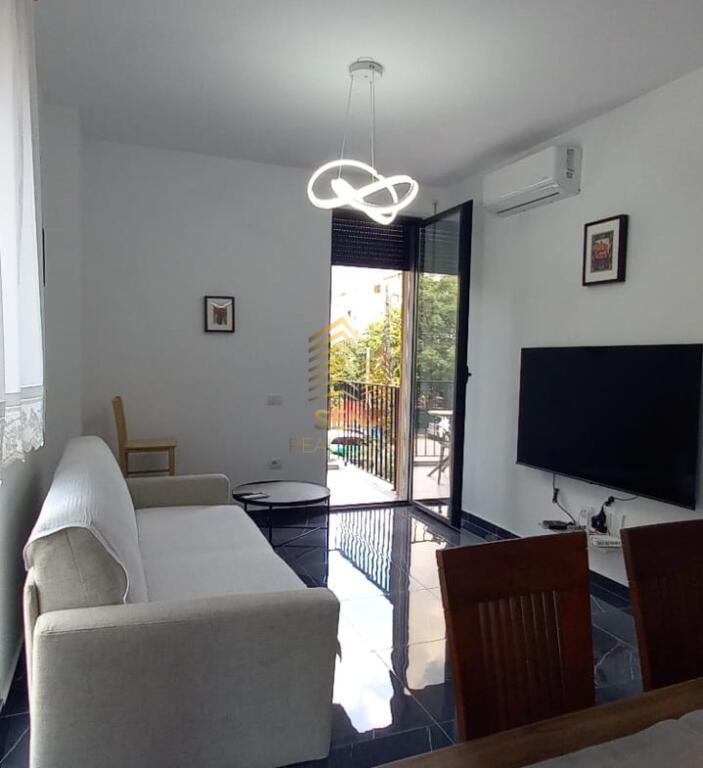 Affitto, Appartamento 2+1+2WC, Complesso ASL 2, 600 Euro/Mese