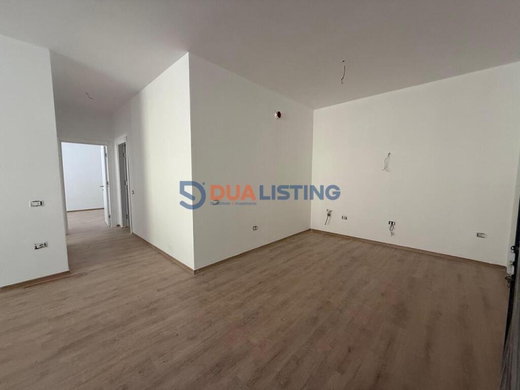 SHESIM ME CMIM OKAZION APARTAMENT 2+1+2 TEK KOMPLEKSI XHELUKS PRANE XIBRAKUT!