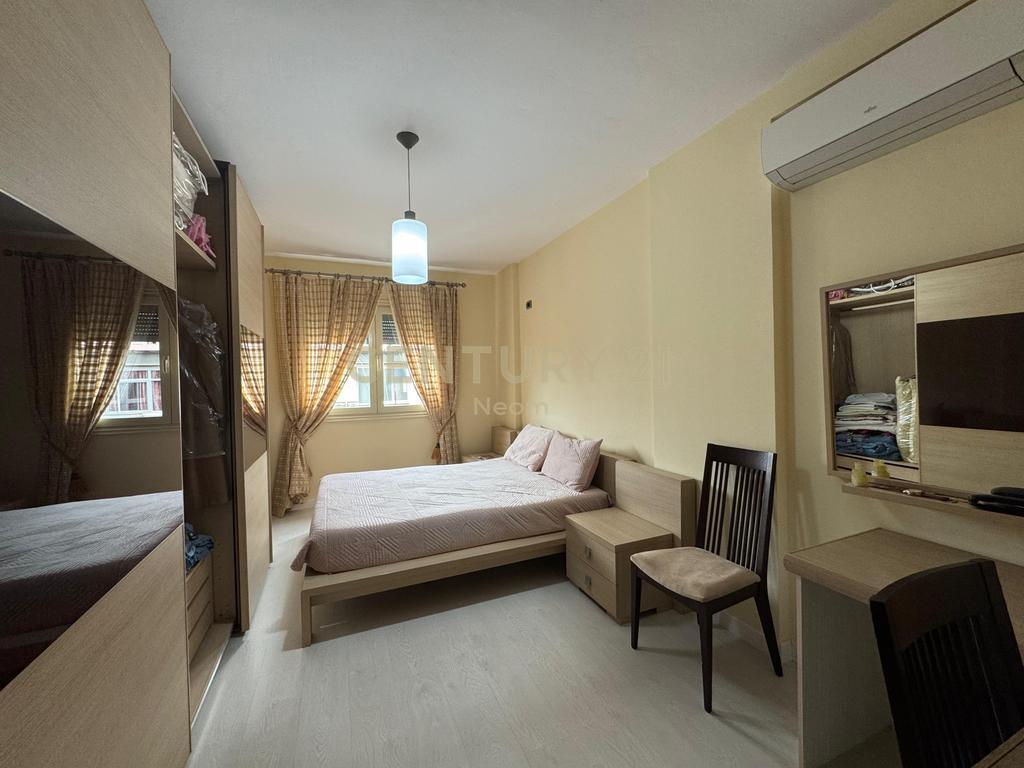 RENT, APARTMENT 2+1+PARKING, PARIS COMMUNE!