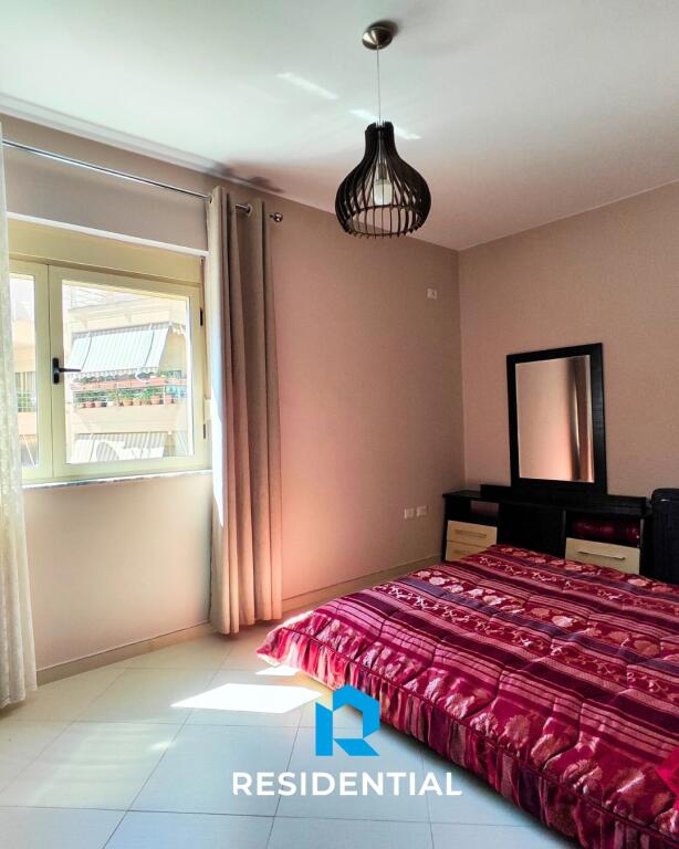 Tek Liqeni I Thate Shitet Apartament 2+1+2 I Mobiluar Me Cmim Super Okazion 1690€/m²!
