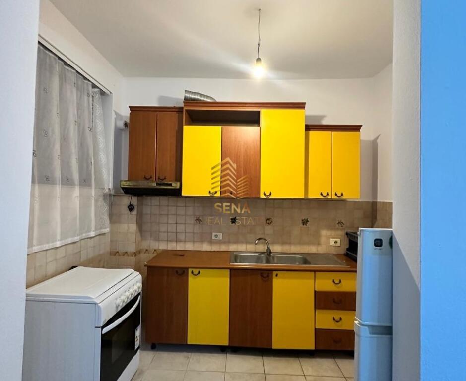 Rent, Private Entrance, 1+1, Paris Commune, 400 Euro/Month