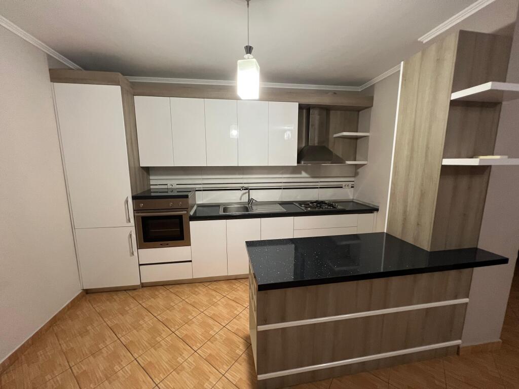 📣 RENT Apartment 2+1+2 📍 Opposite Delijorgji Complex 🛣️ "Bajram Curri" Boulevard ✨   🏢 New Building  🪜 8th Floor 📐 Net Area 91 m2  🛋️ Furnished With Modern Conditions   💶 Price 700 Euro Gross