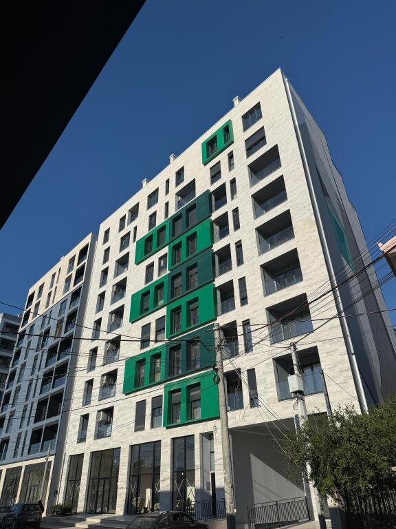 Shitet Apartament 1+1 - Prane Bulevardit te Ri